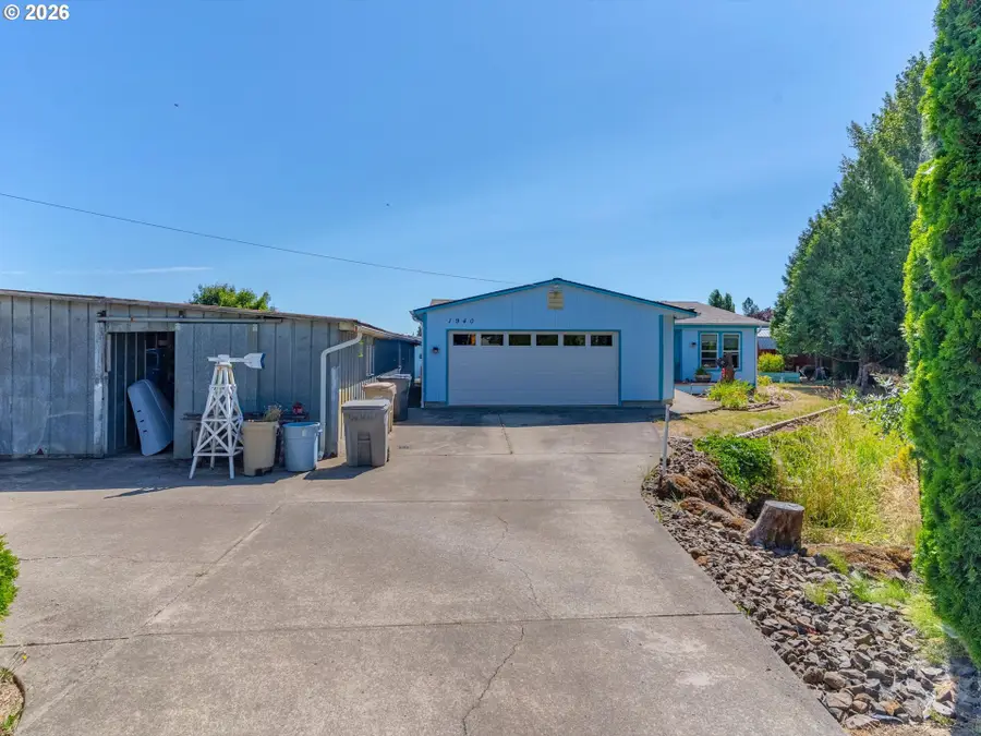 1940 SE Godsey Rd, Dallas, OR 97338 - #3