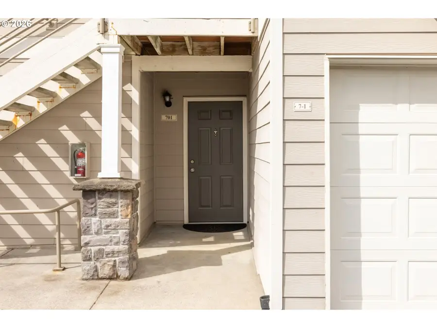 15056 NW Central Dr #701, Portland, OR 97229 - #3