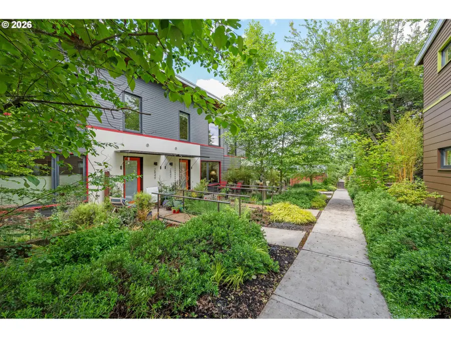 2847 Friendly St, Eugene, OR 97405 - #2