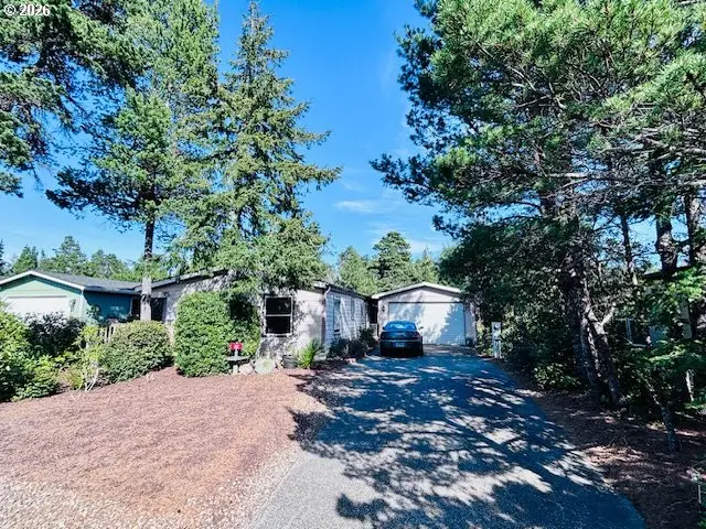 129 Evergreen Ln, Florence, OR 97439 - #2