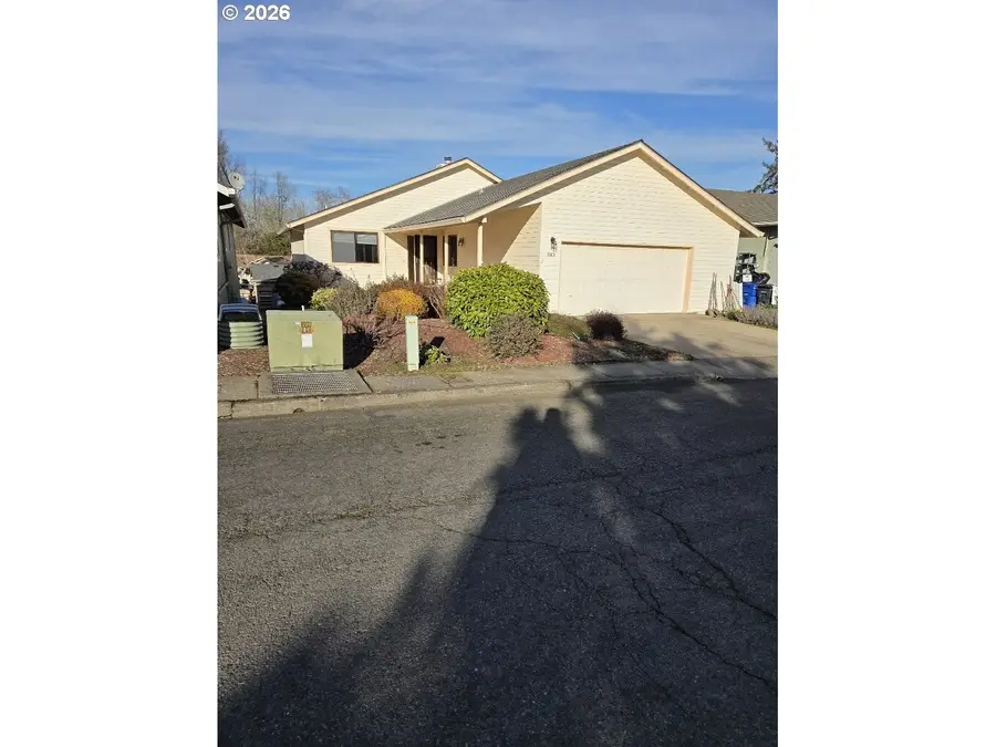 1669 Nut Tree Dr Nw, Salem, OR 97304 - Image #2