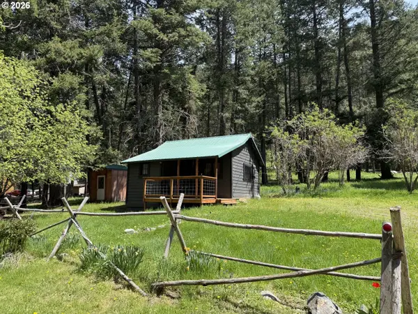84690 Hall Ln, WallowaLake, OR 97846