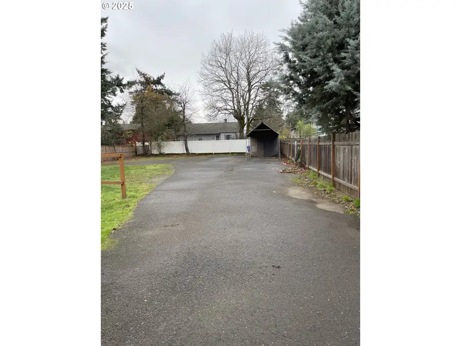 5345 SE 105th Ave, Portland, OR 97266 - Image #2