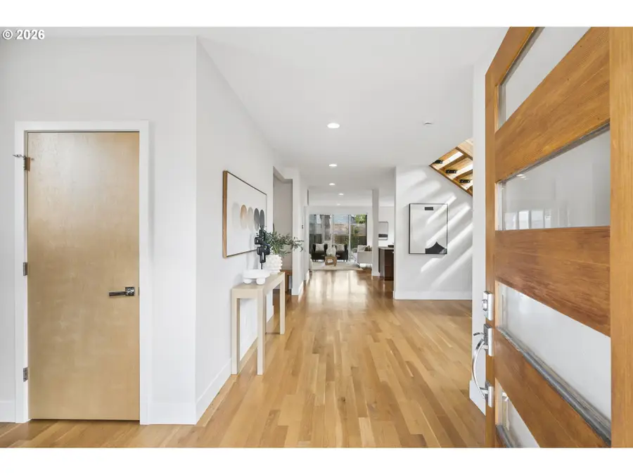 1525 NE Rosa Parks Way, Portland, OR 97221 - #3