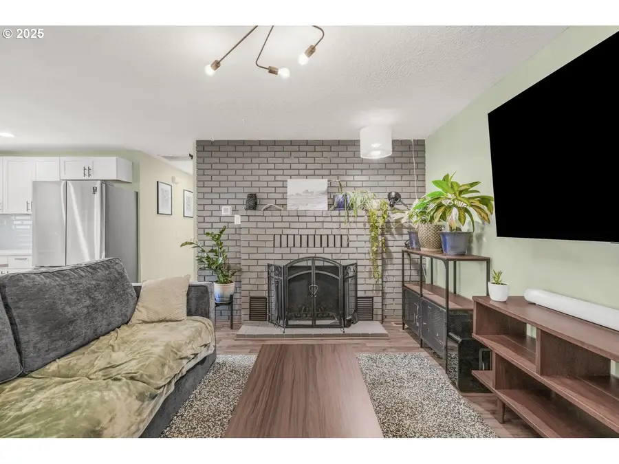 9028 N Chautauqua Pl, Portland, OR 97217 - Image #3