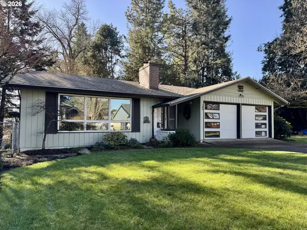 100 W Johanna Ct, Newberg, OR 97132