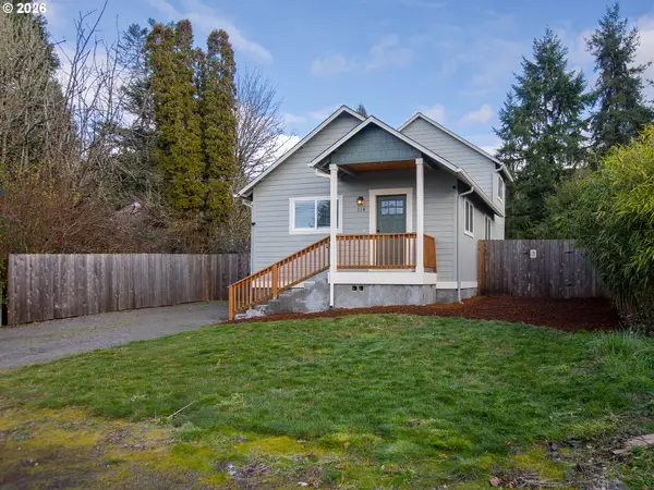 114 Red Row Rd, Kelso, WA 98626