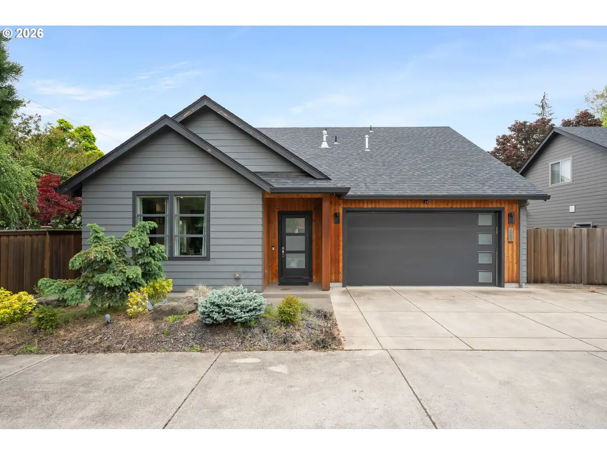 2845 Harlow Rd, Eugene, OR 97401 - #1