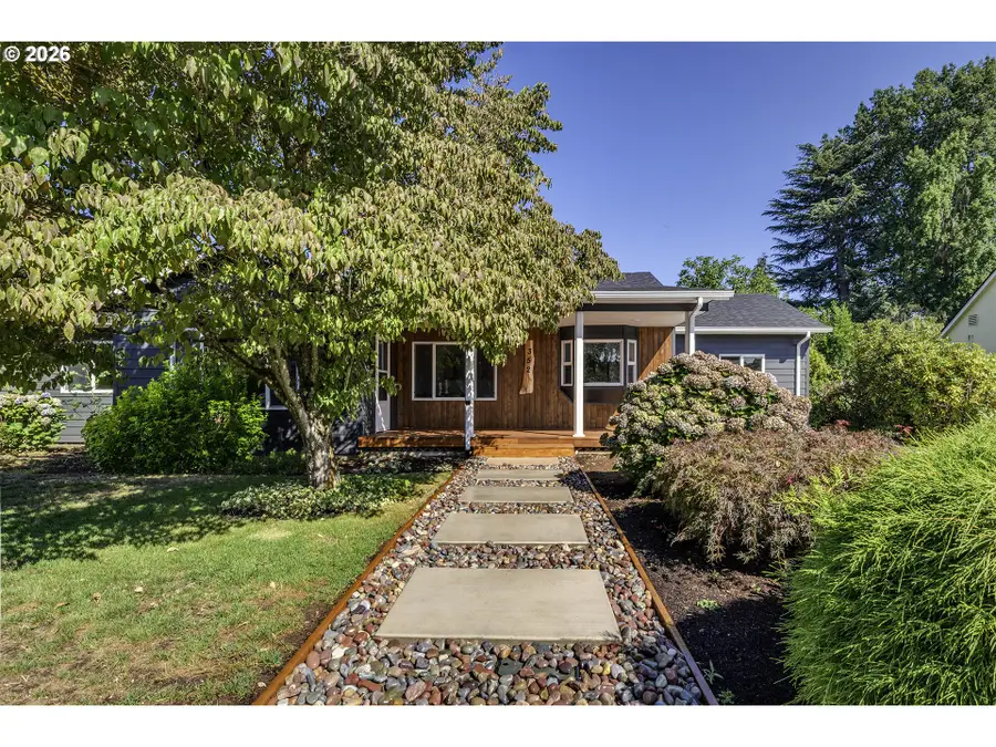 352 SW 6th Ave, Canby, OR 97013 - #2