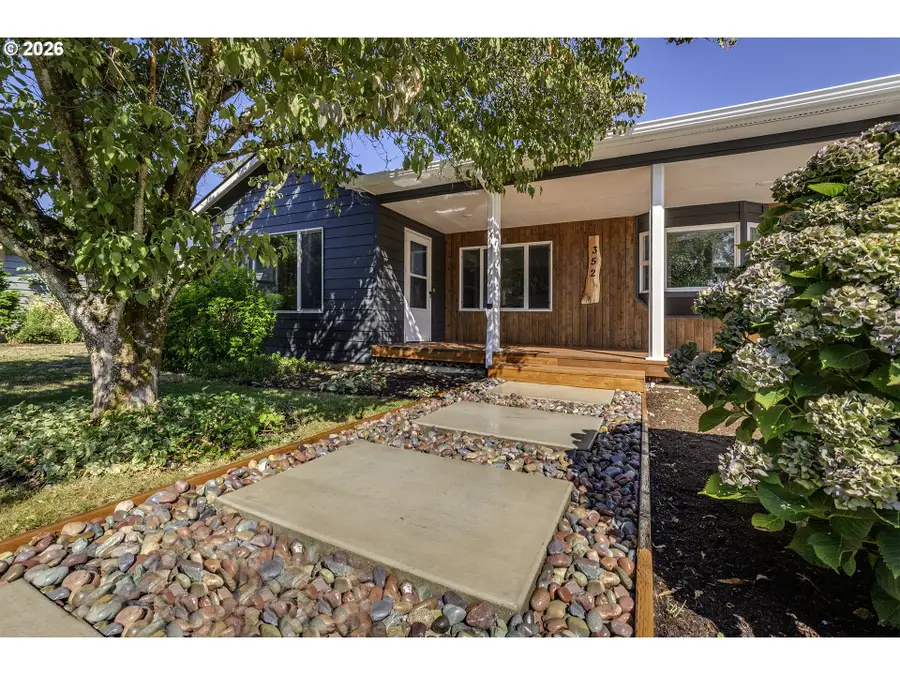 352 SW 6th Ave, Canby, OR 97013 - #3