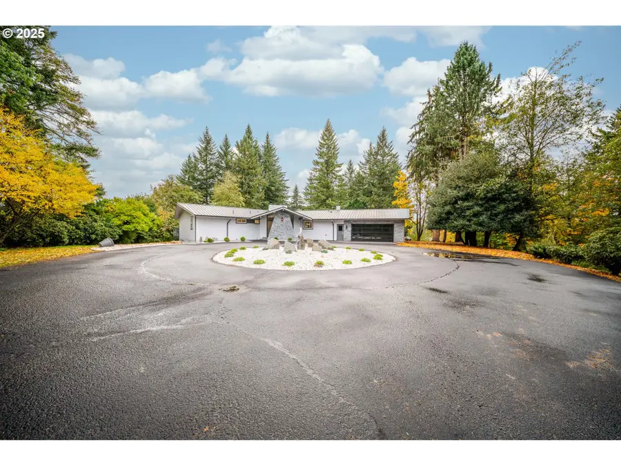 42600 E Larch Mountain Rd, Corbett, OR 97019 - Image #2