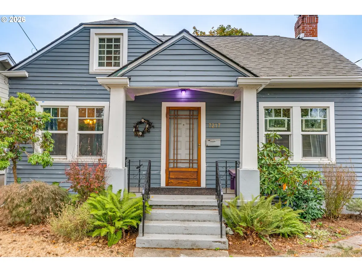 7217 N Polk Ave, Portland, OR 97203 - #1