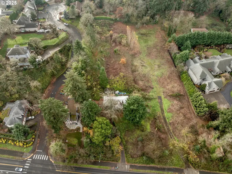 9833 SE 17th Ave, Milwaukie, OR 97222 - Image #2