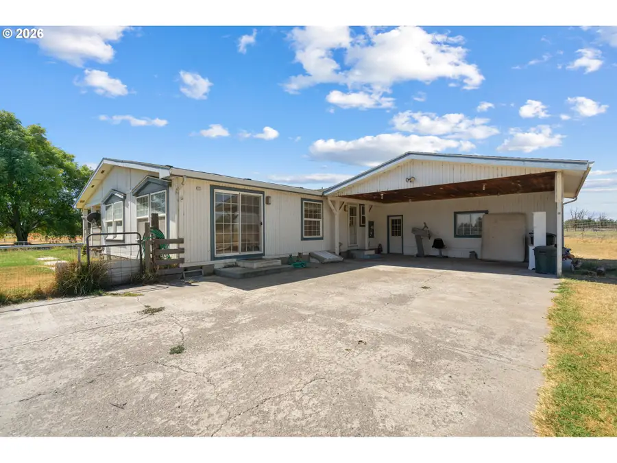 32847 W Walls Rd, Hermiston, OR 97838 - #2