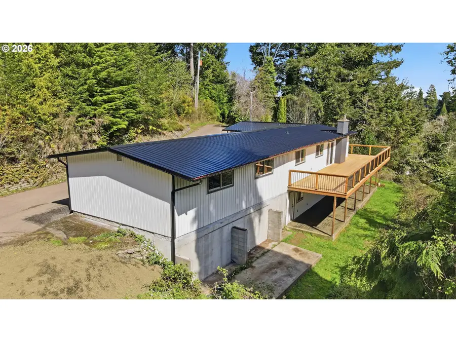 1395 Ingersoll St, Coos Bay, OR 97420 - #3
