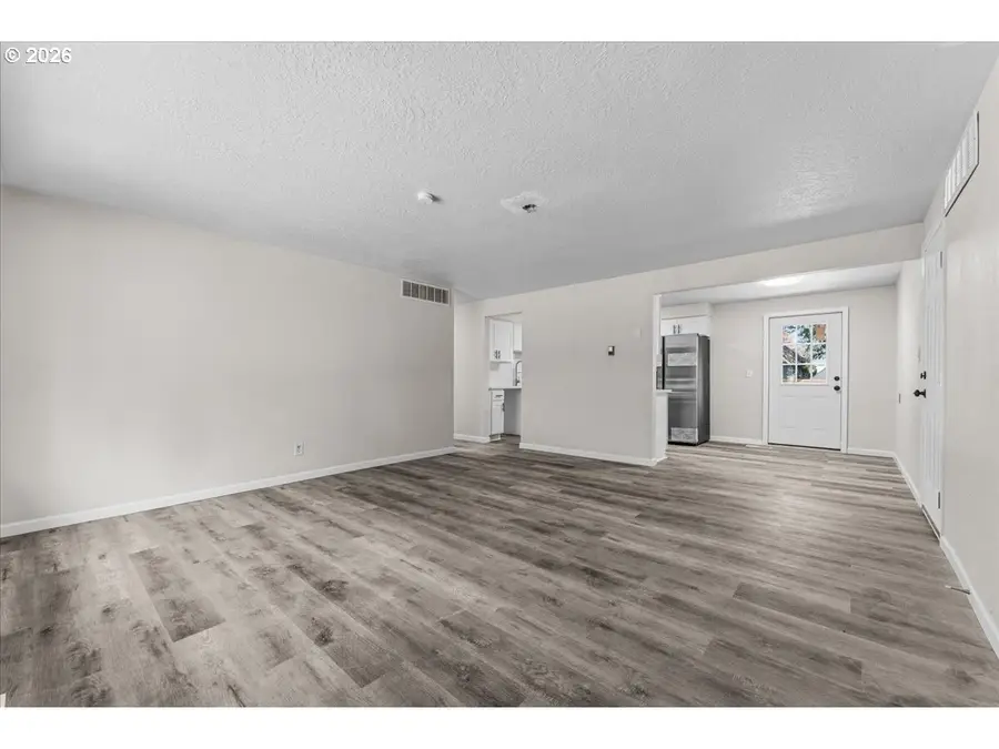 210 NE 167th Pl, Portland, OR 97230 - #2