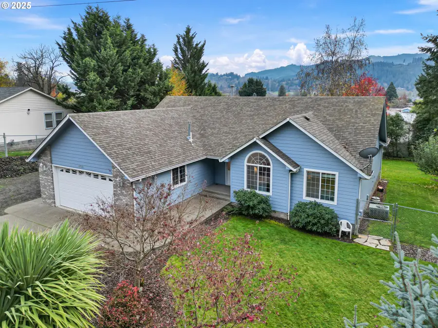 1732 E Sixth Ave, Sutherlin, OR 97479 - Image #2