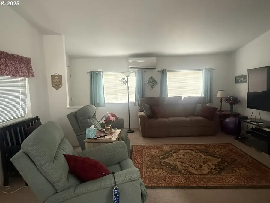 1601 Rhododendron Dr #654, Florence, OR 97439 - Image #3