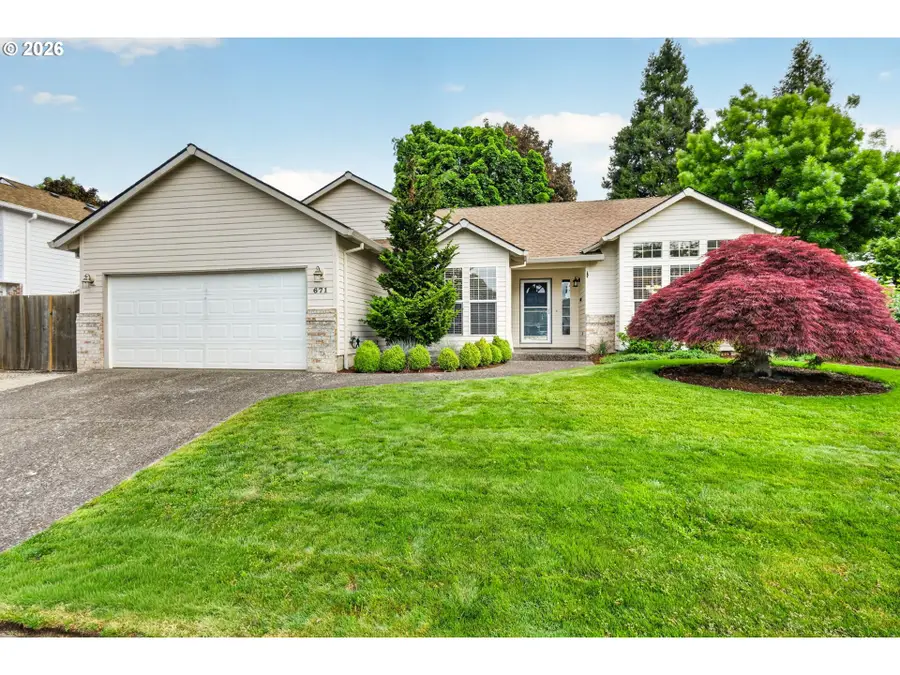 671 NE Maryann Ct, Hillsboro, OR 97124 - #2
