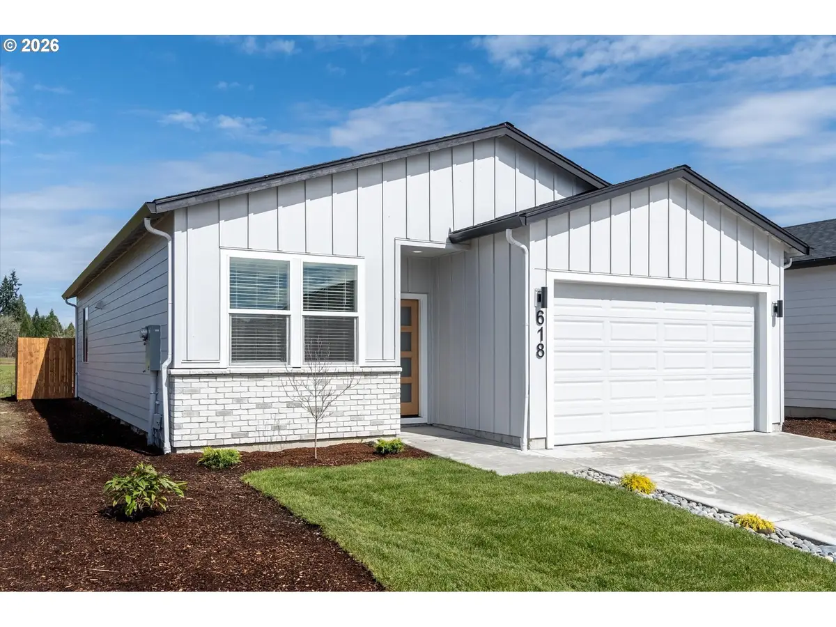 618 SE 34th St, Battle Ground, WA 98604 - #1