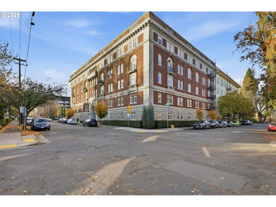 2015 NW Flanders St #214, Portland, OR 97209 - Image #3