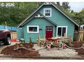 760 Clearlake Ave, WinchesterBay, OR 97467