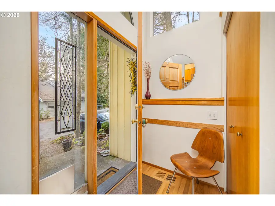 3818 Colony Oaks Dr, Eugene, OR 97405 - #3