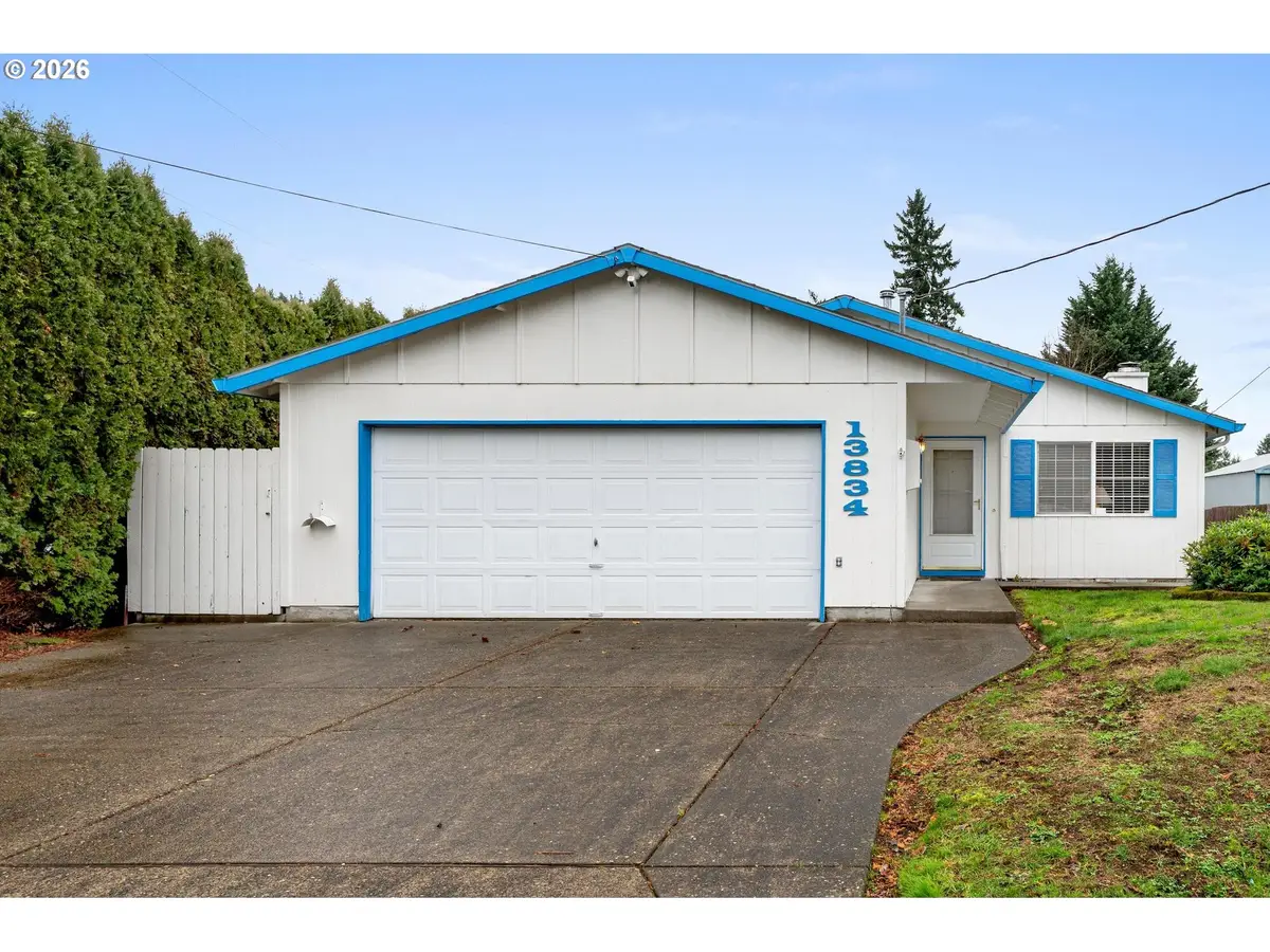 13834 SE Center St, Portland, OR 97236 - Image #1