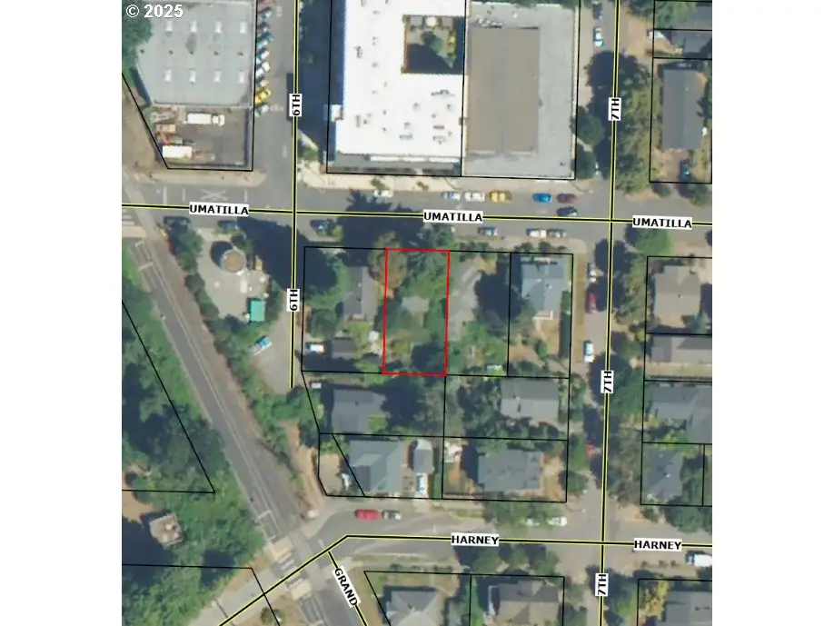604 SE Umatilla St, Portland, OR 97202 - Image #1