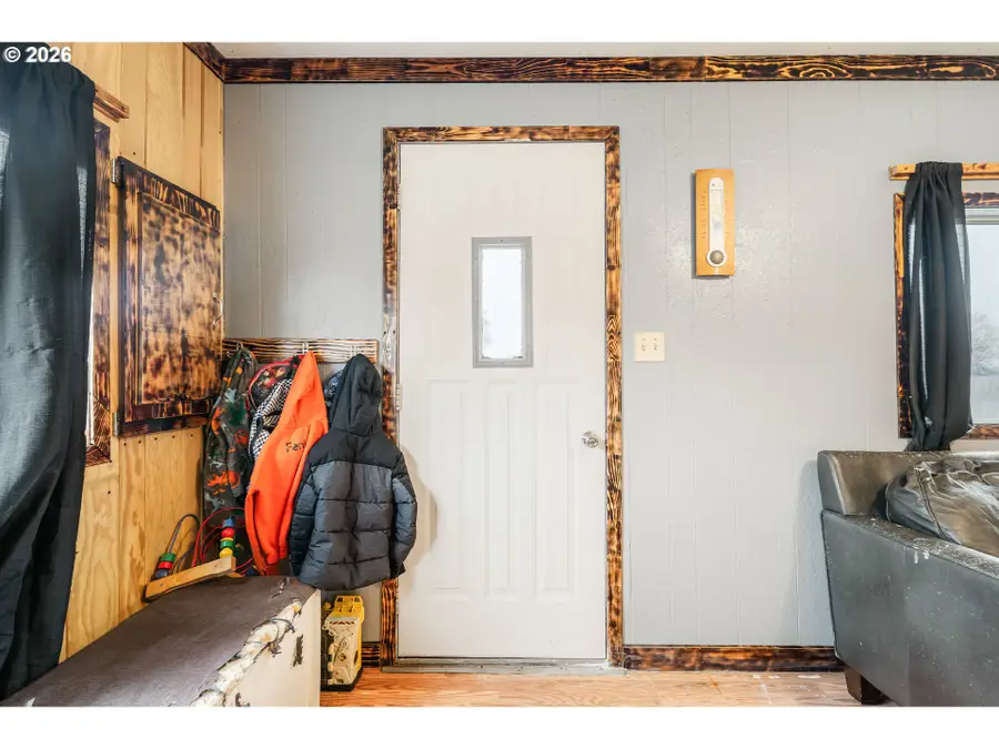 2460 SE Melrose Dr, Prineville, OR 97754 - Image #2