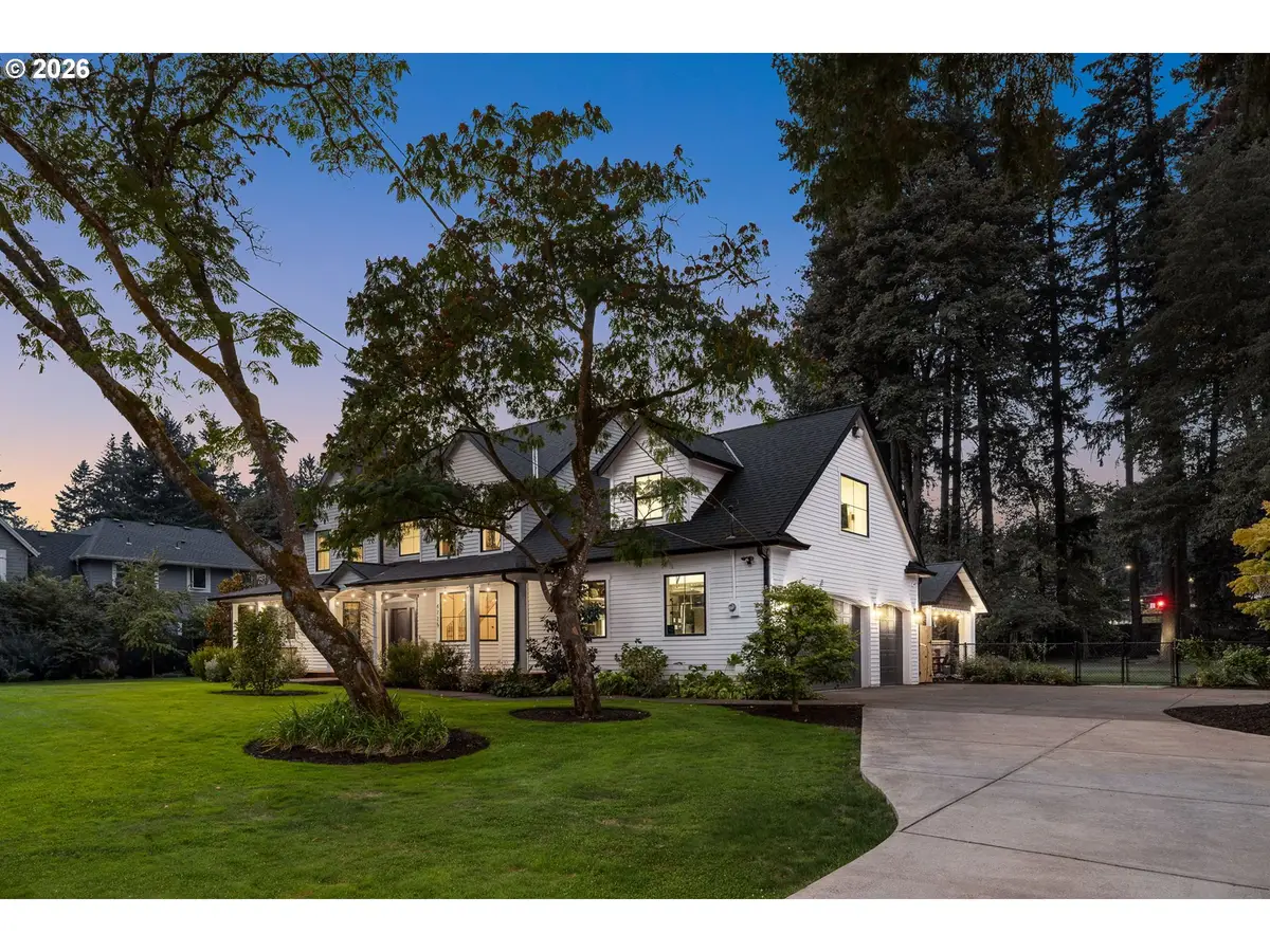 4725 Upper Dr, Lake Oswego, OR 97035 - #1