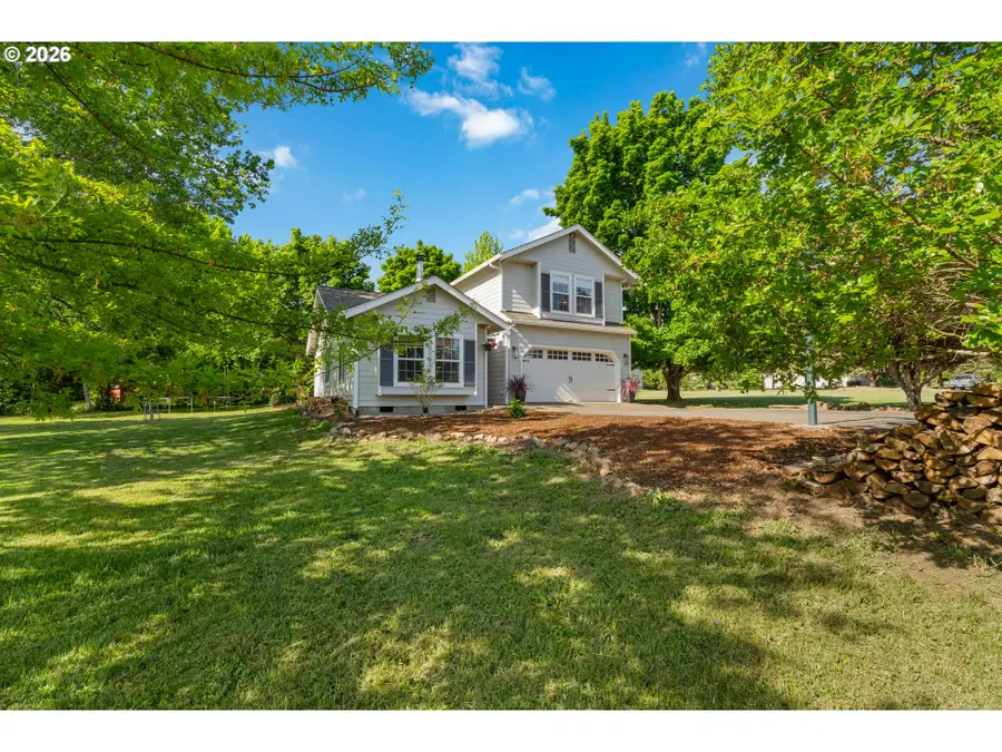 1051 Cannon Dr, Hood River, OR 97031 - #2