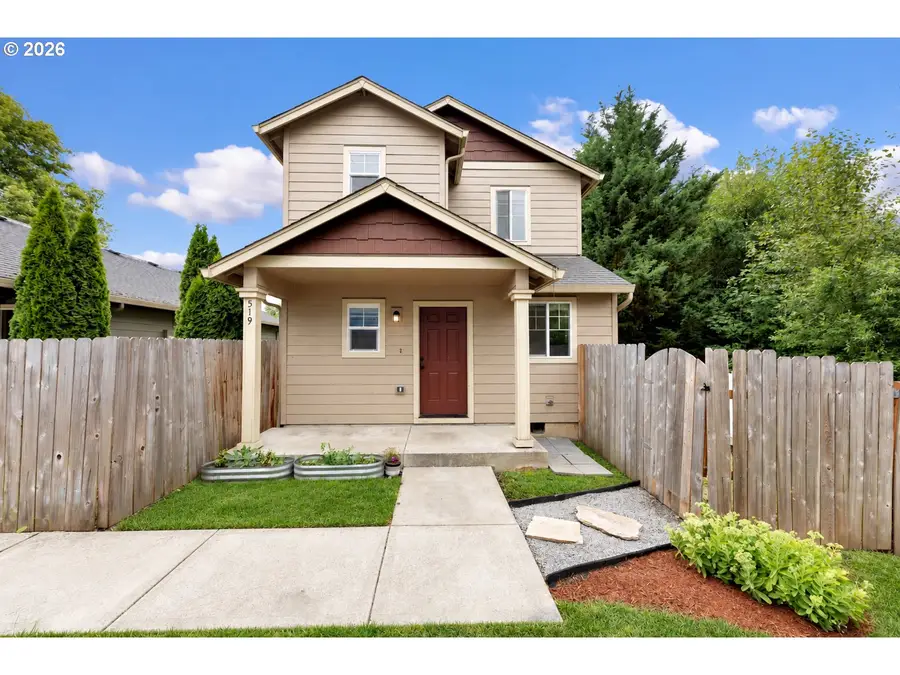 519 NE 2nd St, Battle Ground, WA 98604 - #3
