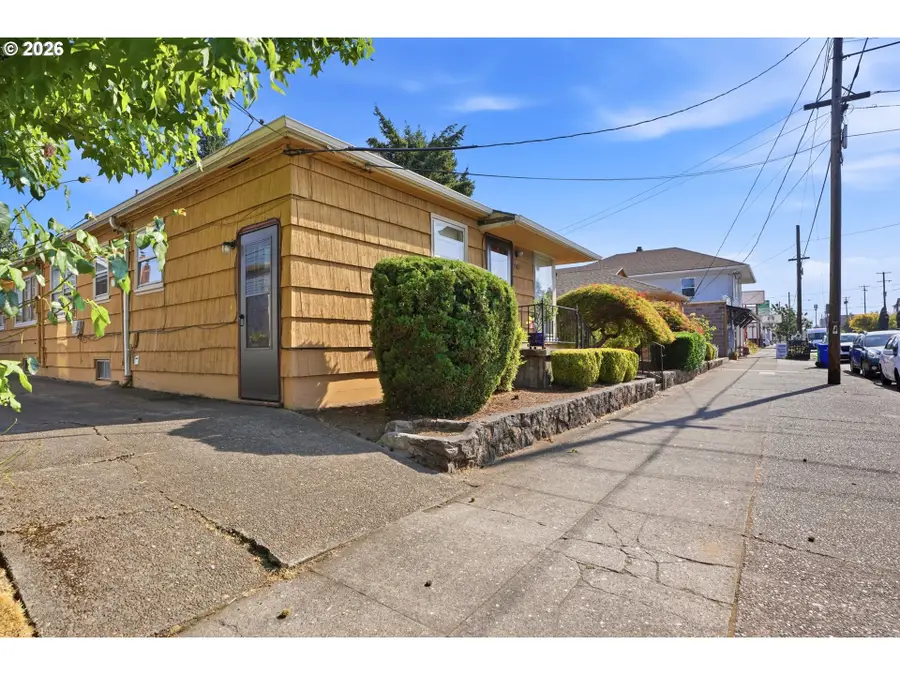 7015 NE Glisan St, Portland, OR 97213 - #2
