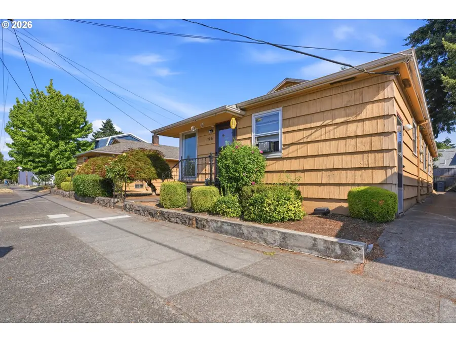 7015 NE Glisan St, Portland, OR 97213 - #3