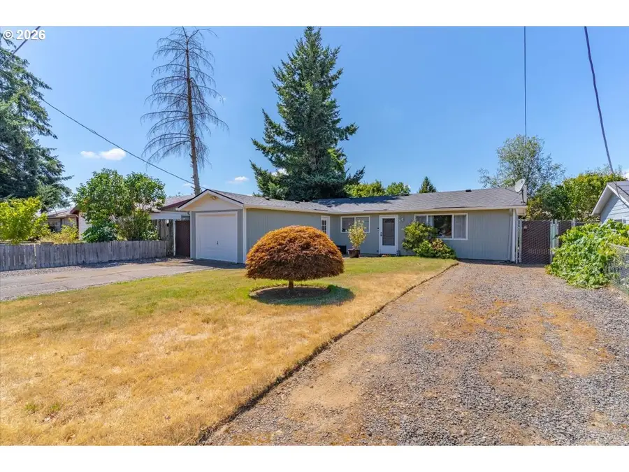 815 N 4th St, Aumsville, OR 97325 - #3