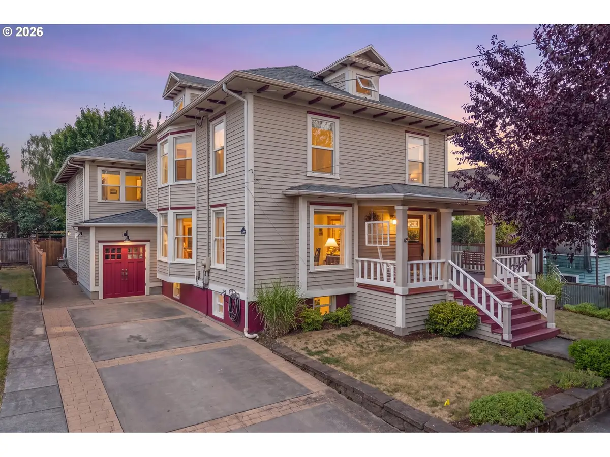 1337 SE Lexington St, Portland, OR 97202 - #1