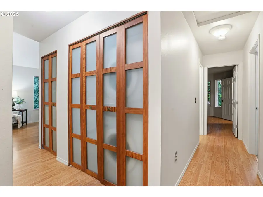 5156 SW Multnomah Blvd #L, Portland, OR 97219 - Image #2