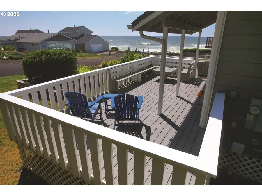 71 Surfside Dr, Yachats, OR 97498 - #2