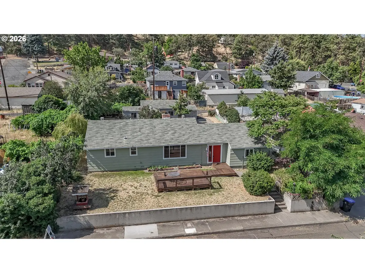214 E 13th St, The Dalles, OR 97058 - #1