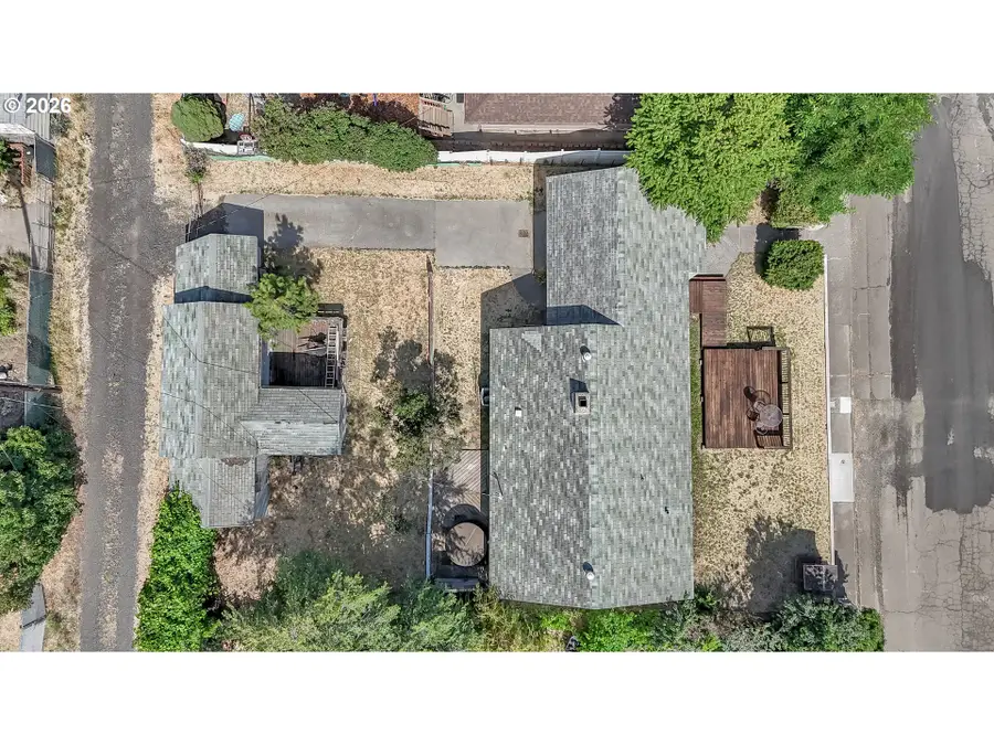 214 E 13th St, The Dalles, OR 97058 - #3
