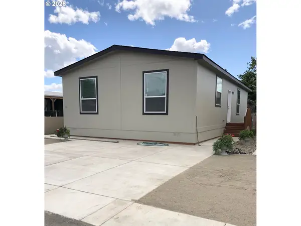 1025 S 6th #82, Harrisburg, OR 97446