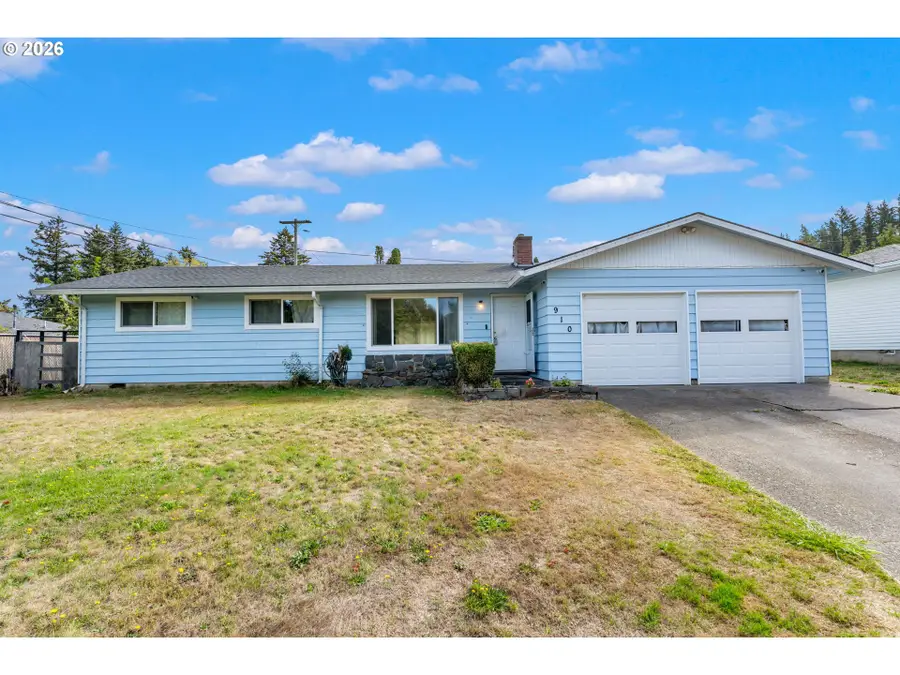 910 SE 214th Ave, Gresham, OR 97030 - #2