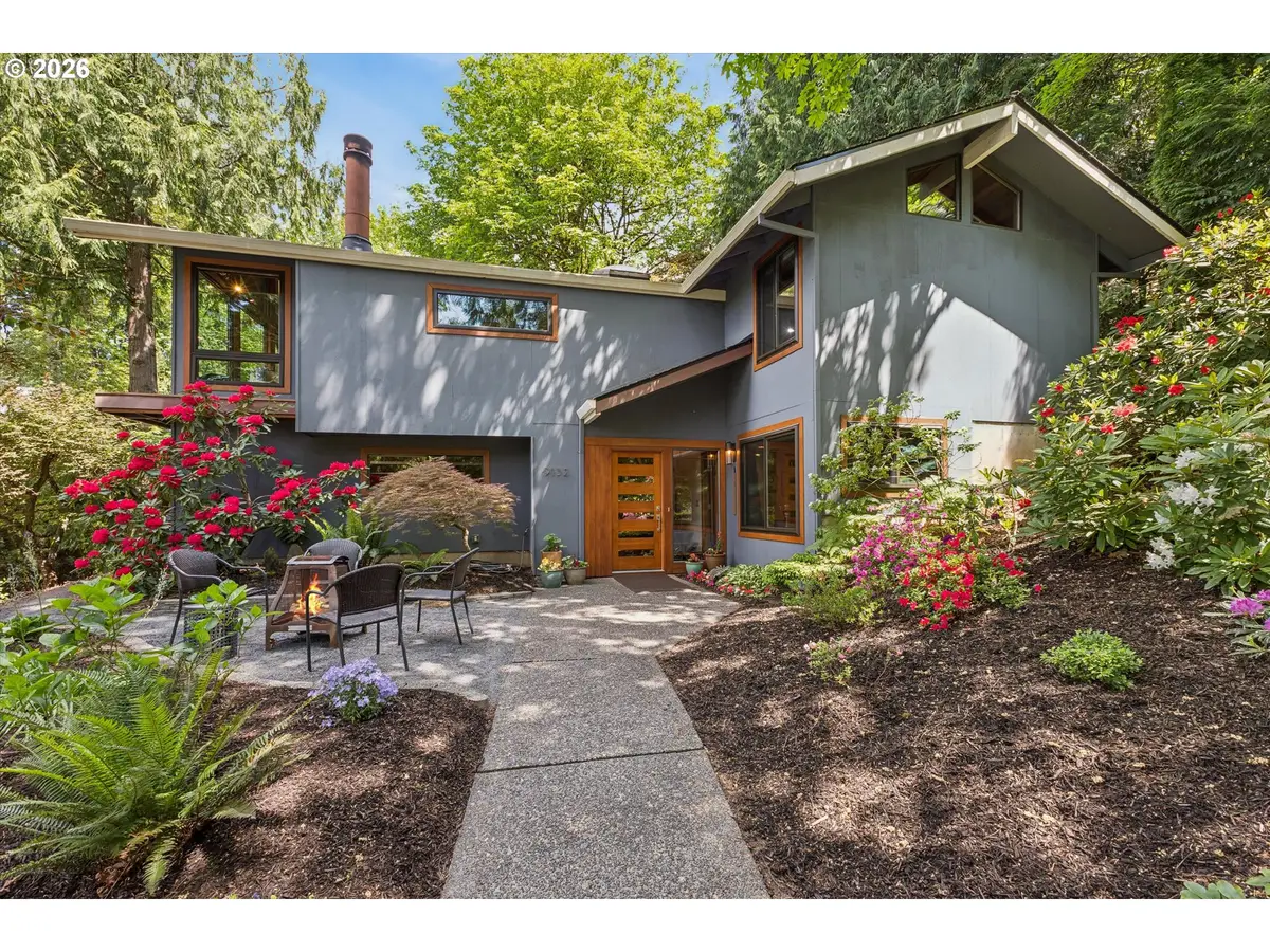 9132 SW 57th Ave, Portland, OR 97219 - #1