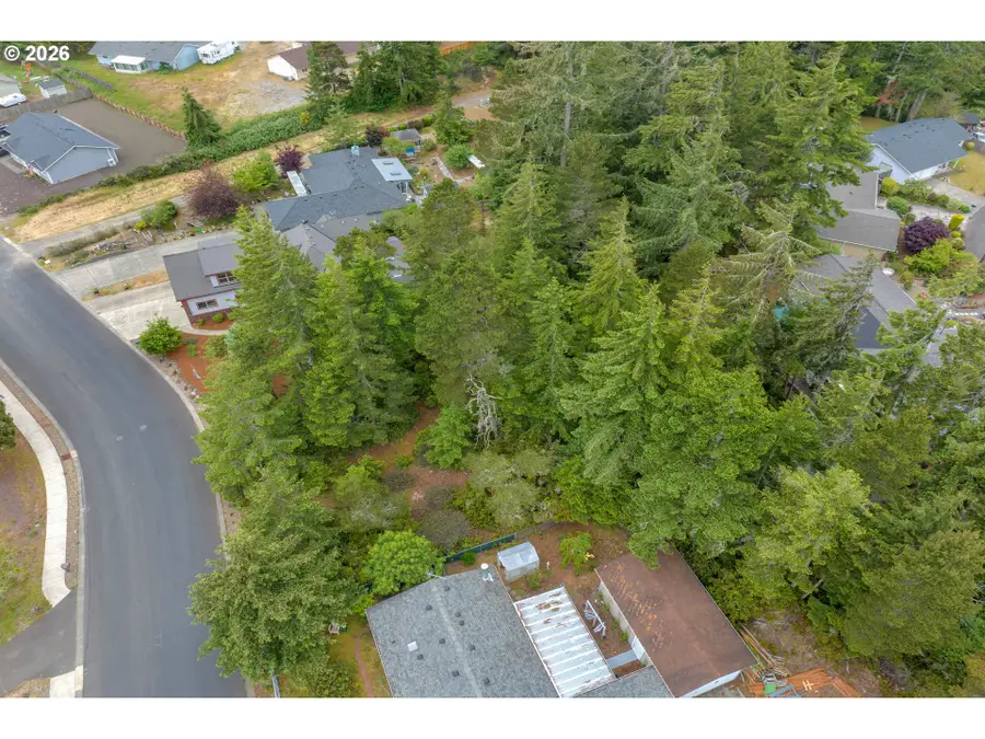 1639 Willow Loop, Florence, OR 97439 - #3