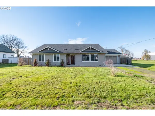 115 E 2nd St, Halsey, OR 97348