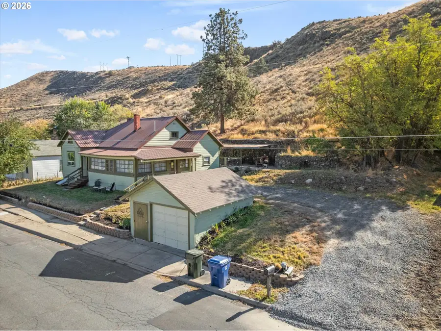 430 Spring Garden Ave, Baker City, OR 97814 - #2