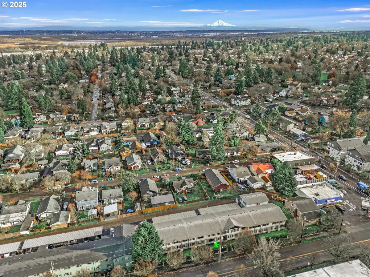 9221 N Lombard St, Portland, OR 97203 - Image #1