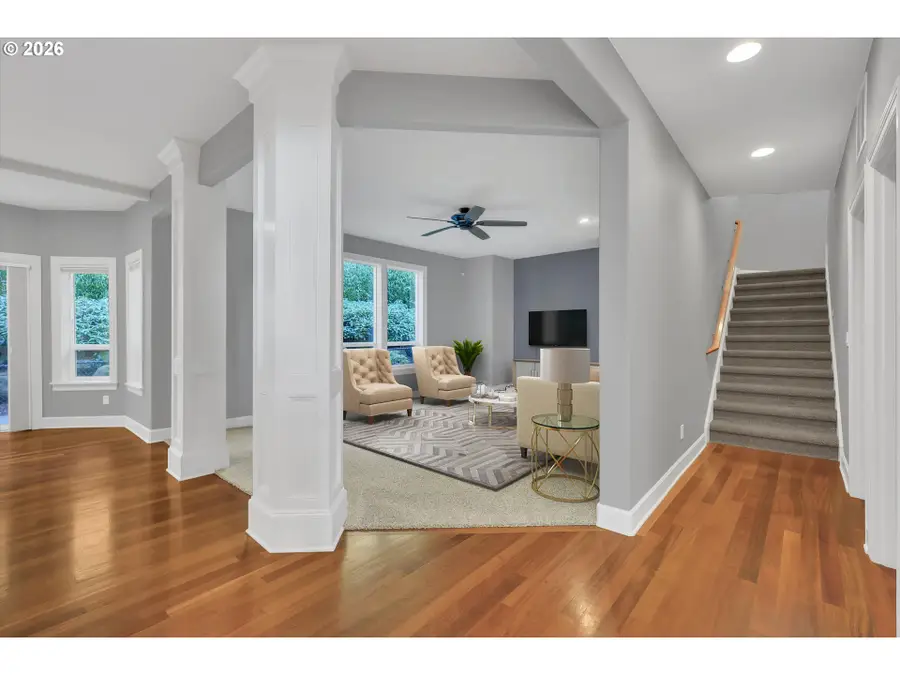 10547 SE Charlotte Dr, Northwest Clackamas, OR 97086 - Image #2