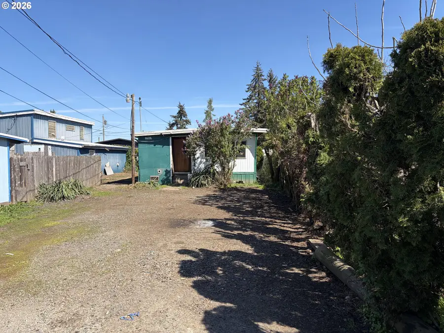 1273 33rd St, Springfield, OR 97478 - #3